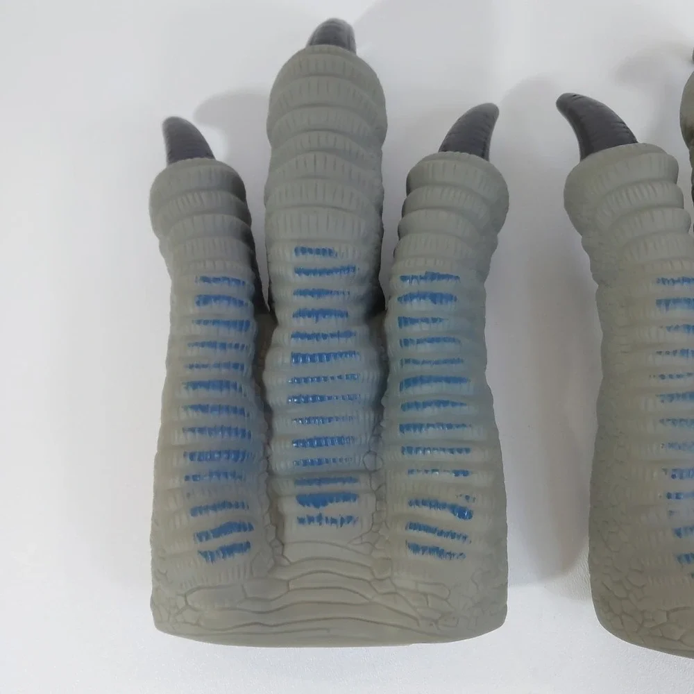 Jurassic World‎ Velociraptor Blue Raptor Dinosaur Claws Park Costume Gloves 2017